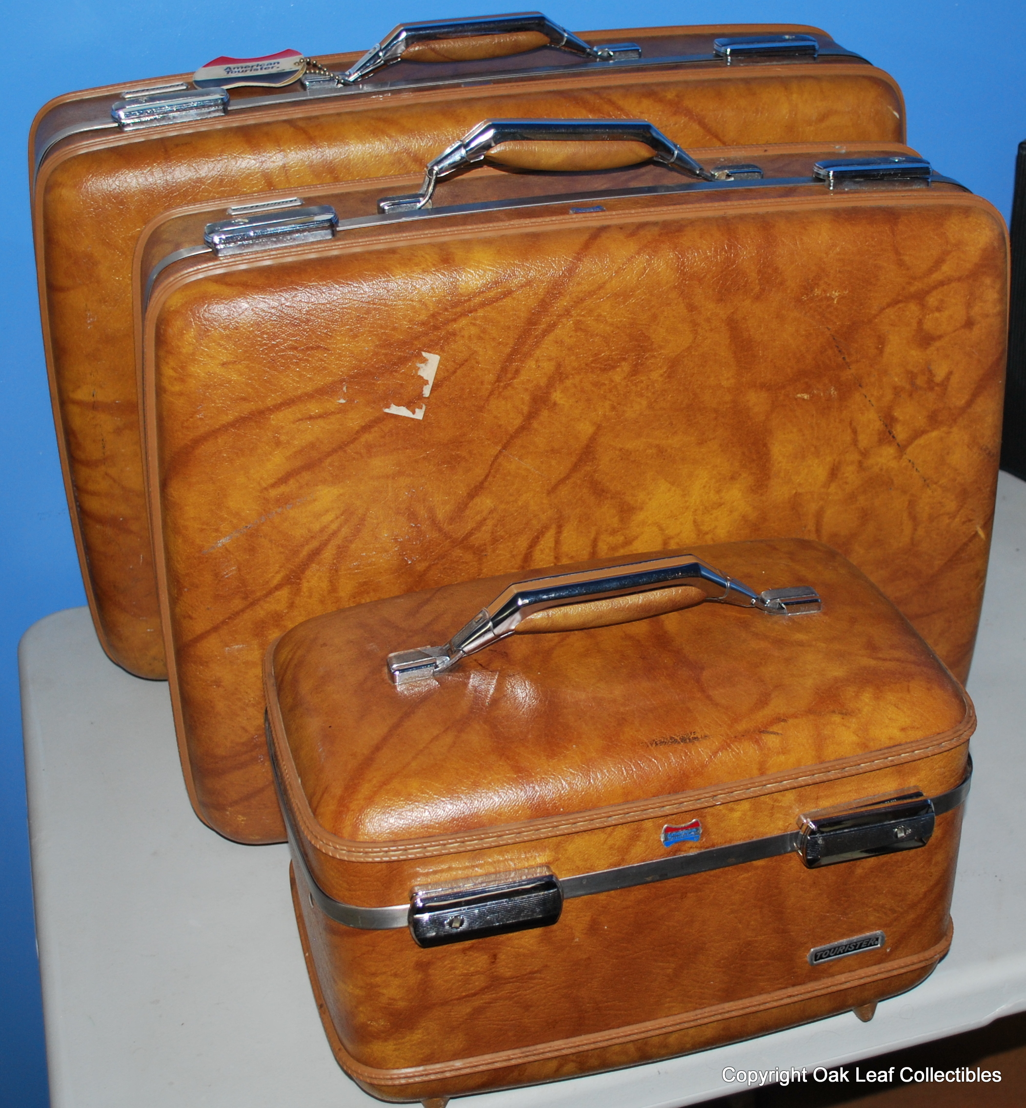 Vintage American Tourister Luggage Set of 3 Hardshell Pullman Traincase