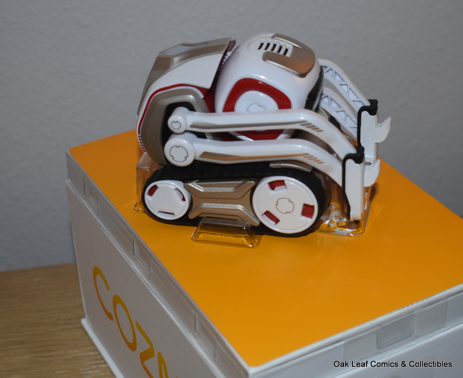 Anki Cozmo Educational Toy Robot For Kids New Red and White! Works well! 810559020707 eBay